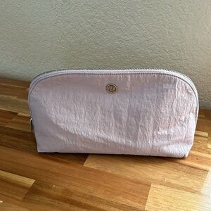 Lululemon small bag